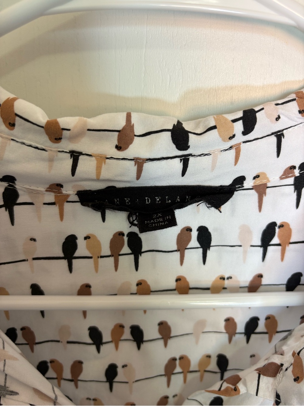 Anthropologie Jane & Delancey Bird On A Wire Shirt Size 2X Rayon Macaw Parrot - Picture 4 of 7